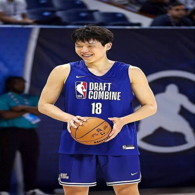赛前观察与阵容变化解读备战焦点 | BANDAO SPORTS